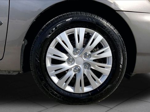 Used 2007 Toyota Corolla CE FWD image 10