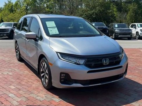 Certified 2025 Honda Odyssey EX-L image 5