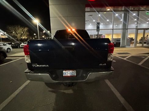 Used 2011 Toyota Tundra 4x4 Double Cab image 9