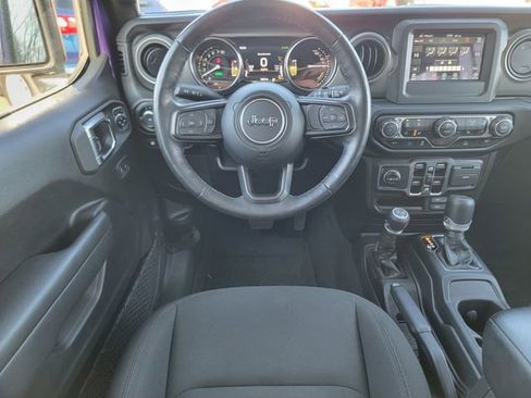 Certified 2023 Jeep Wrangler Unlimited w/ Cold Weather Group image 30