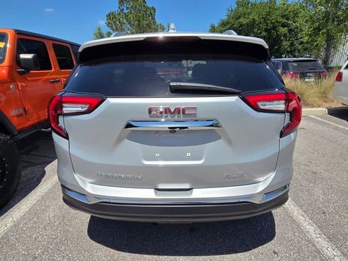 Used 2022 GMC Terrain SLT image 6
