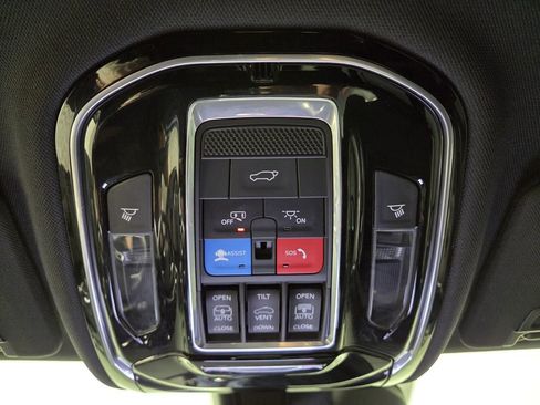 Certified 2021 Jeep Grand Cherokee L Overland image 19