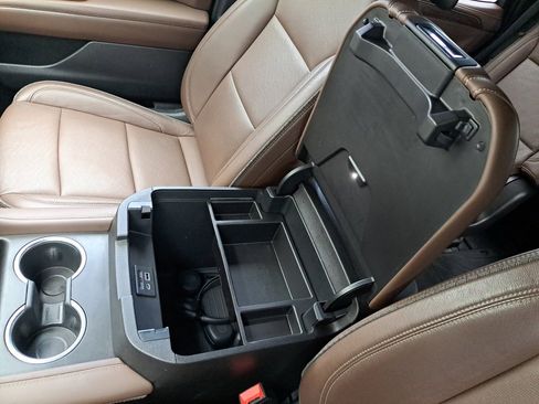 Used 2021 Chevrolet Tahoe High Country image 31