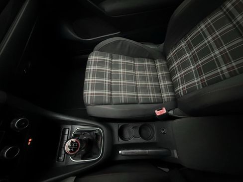 Used 2011 Volkswagen GTI Autobahn image 29