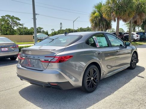 New 2026 Toyota Camry SE w/ Convenience Package FWD image 4