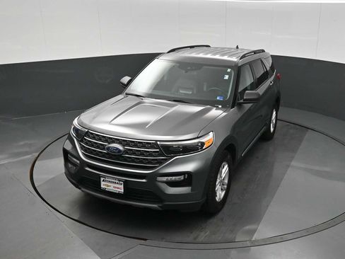 Used 2023 Ford Explorer XLT w/ Equipment Group 202A image 27