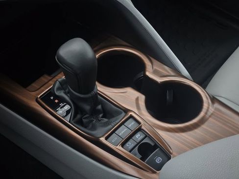 Used 2023 Toyota Camry SE image 22