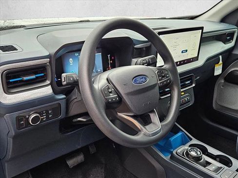 New 2026 Ford Maverick XLT image 3