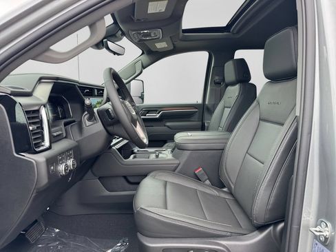 New 2026 GMC Sierra 3500 Denali w/ Denali Reserve Package AWD/4WD image 12