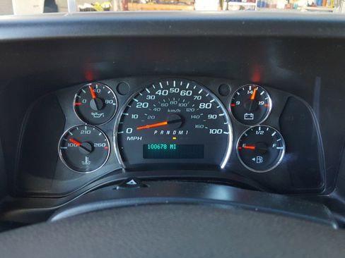 Used 2019 Chevrolet Express 3500 image 14