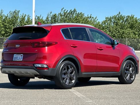 Used 2020 Kia Sportage S FWD image 3