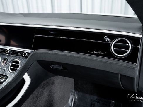 Used 2024 Bentley Continental GT Speed image 42
