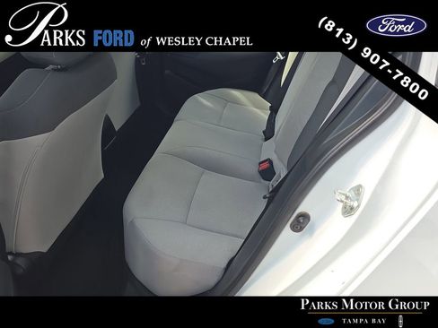 Used 2022 Toyota Corolla LE FWD image 14