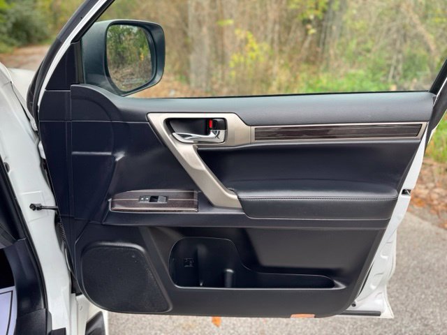Used 2021 Lexus GX 460 Premium w/ Premium Package AWD/4WD image 18