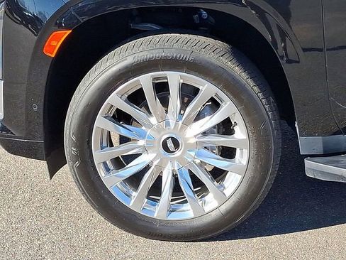 Certified 2023 Cadillac Escalade Premium Luxury image 31