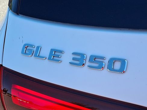 Used 2026 Mercedes-Benz GLE 350 4MATIC image 17