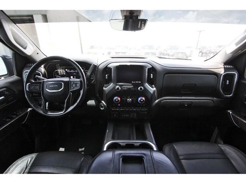 Used 2020 GMC Sierra 1500 Denali w/ Denali Ultimate Package AWD/4WD image 9