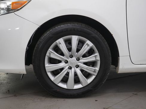 Used 2013 Toyota Corolla LE Special Edition image 25