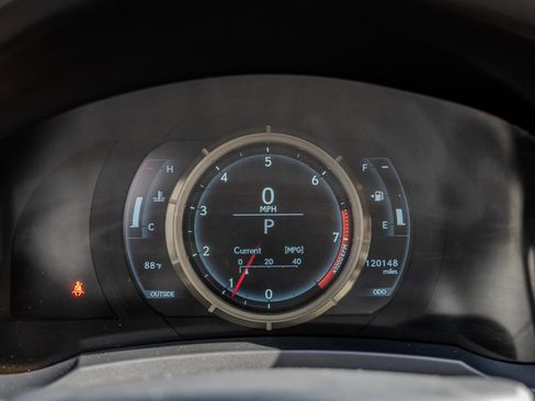 Used 2016 Lexus IS 350 w/ F Sport Package RWD image 19