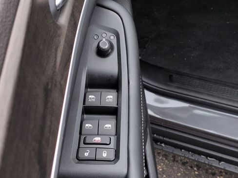 New 2026 Jeep Grand Cherokee Limited image 8