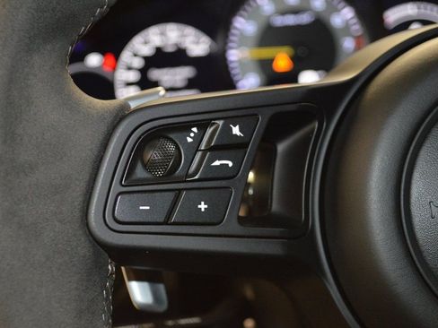 Certified 2023 Porsche Cayenne Turbo GT AWD/4WD image 21