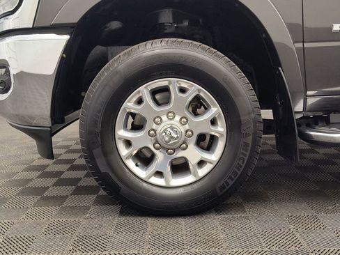 Used 2022 RAM 2500 Laramie AWD/4WD image 11