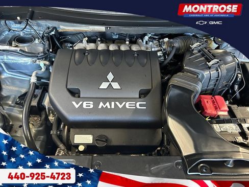 Used 2017 Mitsubishi Outlander GT AWD/4WD image 32