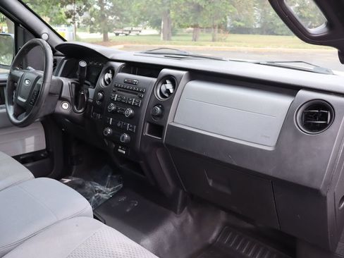 Used 2013 Ford F150 XL w/ Mid Equipment Group AWD/4WD image 16