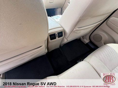 Used 2018 Nissan Rogue SV AWD/4WD image 13