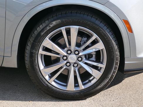 Certified 2025 Cadillac XT6 Premium Luxury FWD image 11