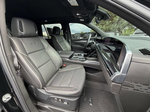 Used 2026 Cadillac Escalade Sport w/ LPO, ONYX Package AWD/4WD image 8