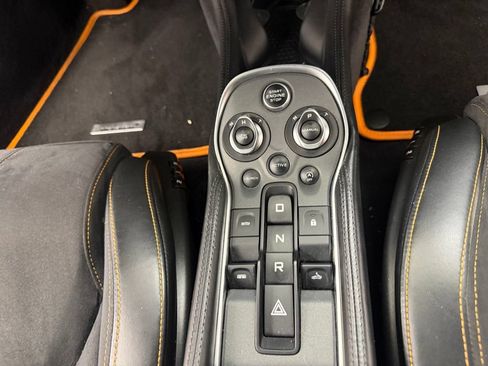 Used 2019 McLaren 570S Spider RWD image 39
