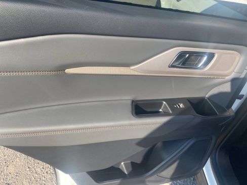 New 2025 Ford Explorer Active w/ Active Comfort Package image 12