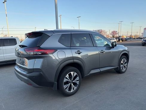 Certified 2021 Nissan Rogue SV w/ Premium Package image 3