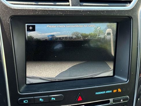 Used 2018 Ford Explorer Limited w/ Equipment Group 301A image 5