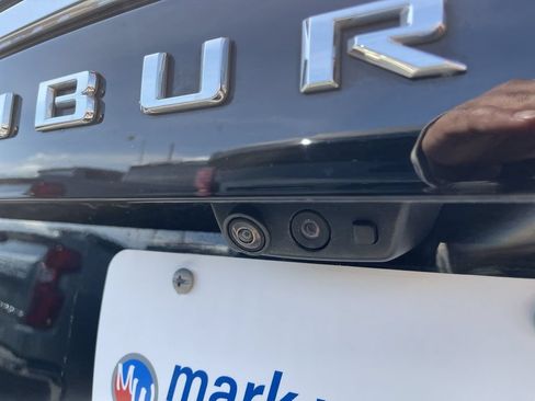 Used 2023 Chevrolet Suburban High Country w/ Max Trailering Package AWD/4WD image 9