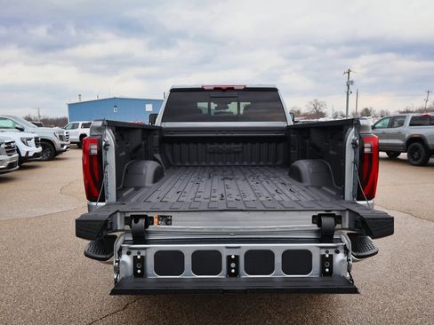 New 2026 GMC Sierra 3500 SLT image 5