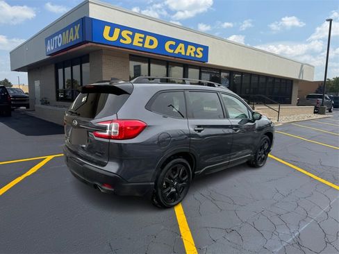 Used 2023 Subaru Ascent Onyx Edition image 5