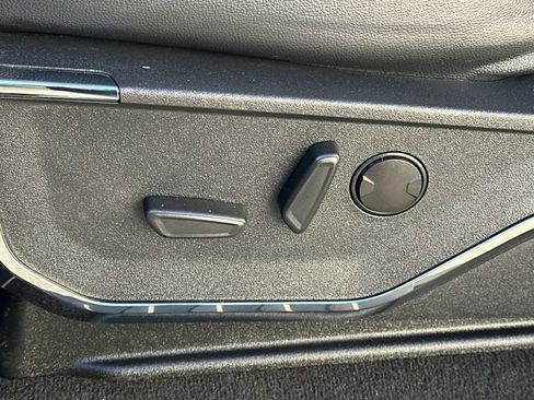 Certified 2024 Ford F250 Lariat w/ Lariat Ultimate Package image 38