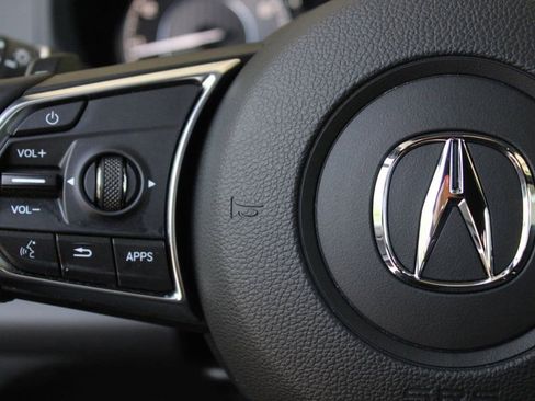 Used 2025 Acura RDX SH-AWD image 32