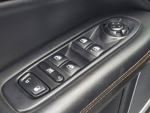 Used 2019 Jeep Compass Limited AWD/4WD image 24
