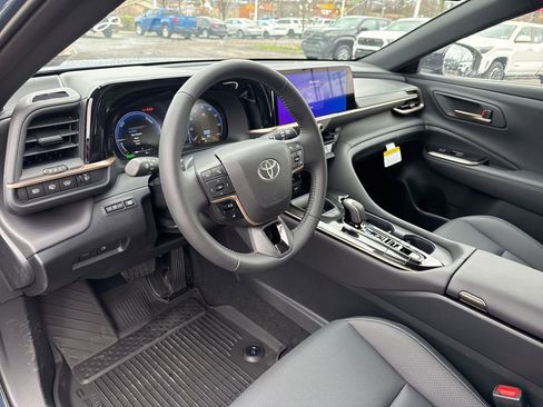 New 2026 Toyota Crown Signia AWD/4WD image 21