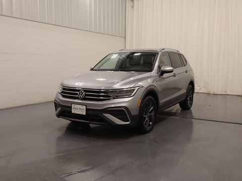 Used 2024 Volkswagen Tiguan SE image 5