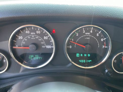 Used 2016 Jeep Wrangler Sport AWD/4WD image 17