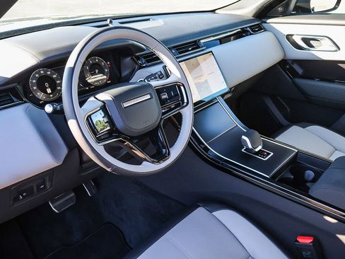 New 2026 Land Rover Range Rover Velar Dynamic SE image 29