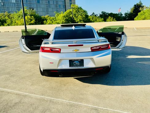 Used 2017 Chevrolet Camaro SS RWD image 46