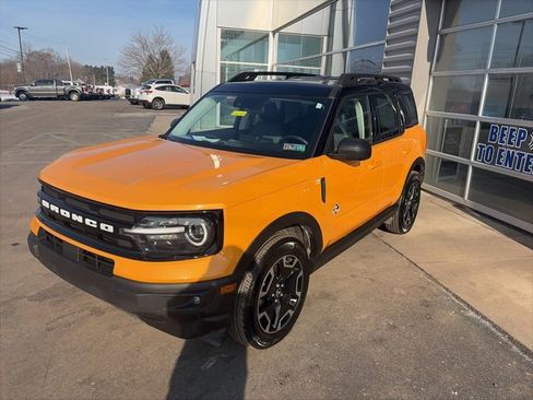 Used 2022 Ford Bronco Sport Outer Banks w/ Tech Package image 2