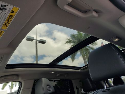 Used 2022 Acura MDX FWD w/ Technology Package image 21