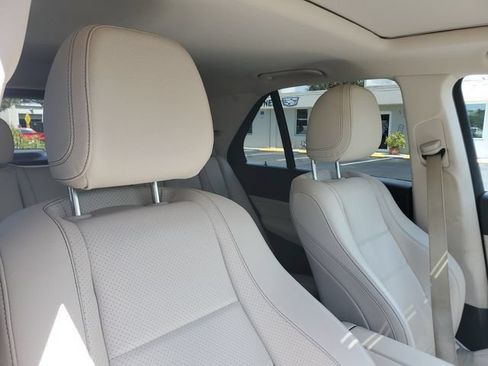 Used 2020 Mercedes-Benz GLE 350 4MATIC image 23