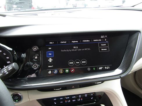 Used 2023 Buick Envision Essence AWD/4WD image 15